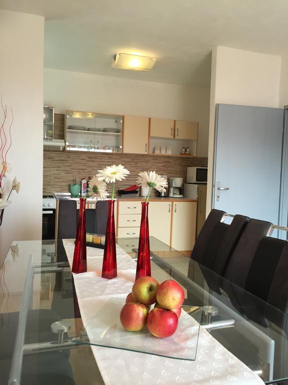 Apartments Stakic Krvavica Chambre photo