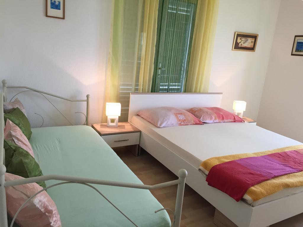 Apartments Stakic Krvavica Chambre photo